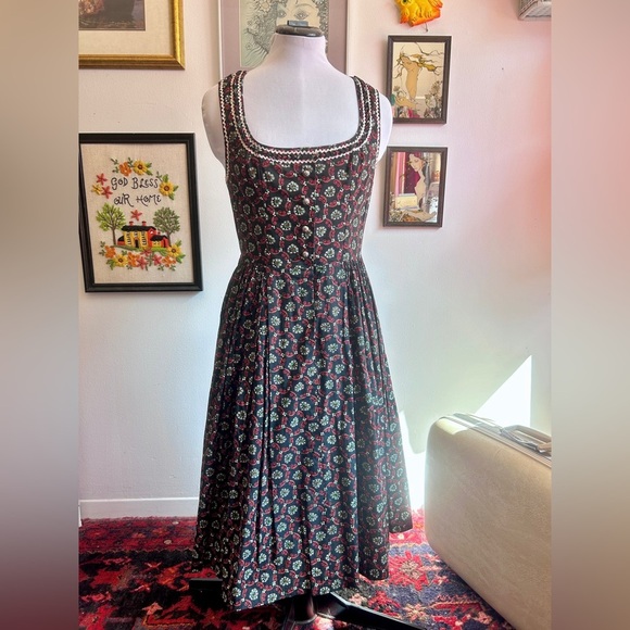 Vintage Dirndl-Inspired Floral Midi Dress | Cottagecore Prairie Vibes - Picture 1 of 10
